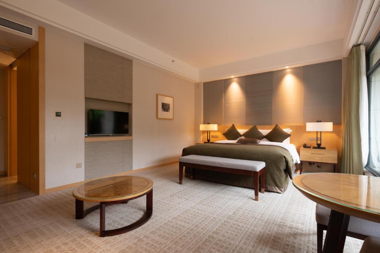 Intercontinental Heilong Lake, An Ihg Hotel Meishan  Bagian luar foto