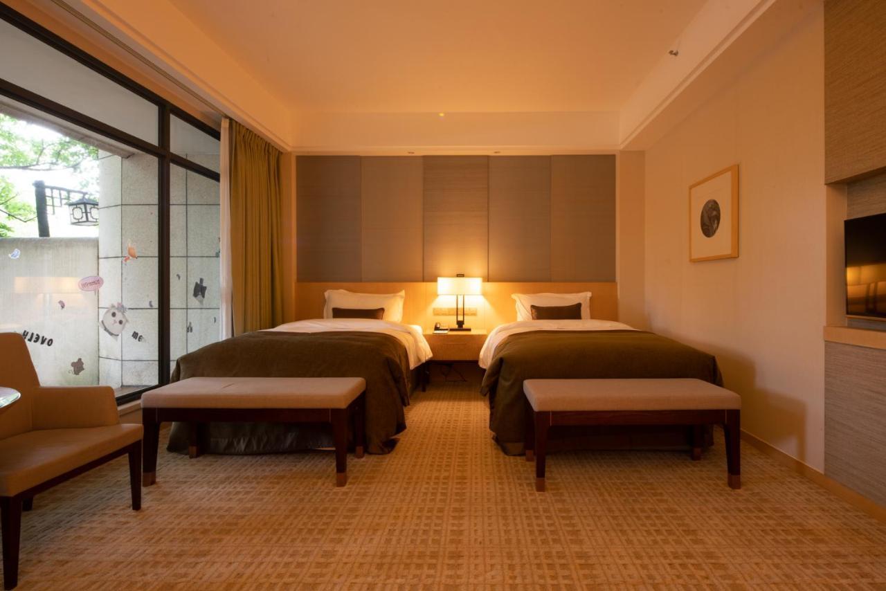 Intercontinental Heilong Lake, An Ihg Hotel Meishan  Bagian luar foto