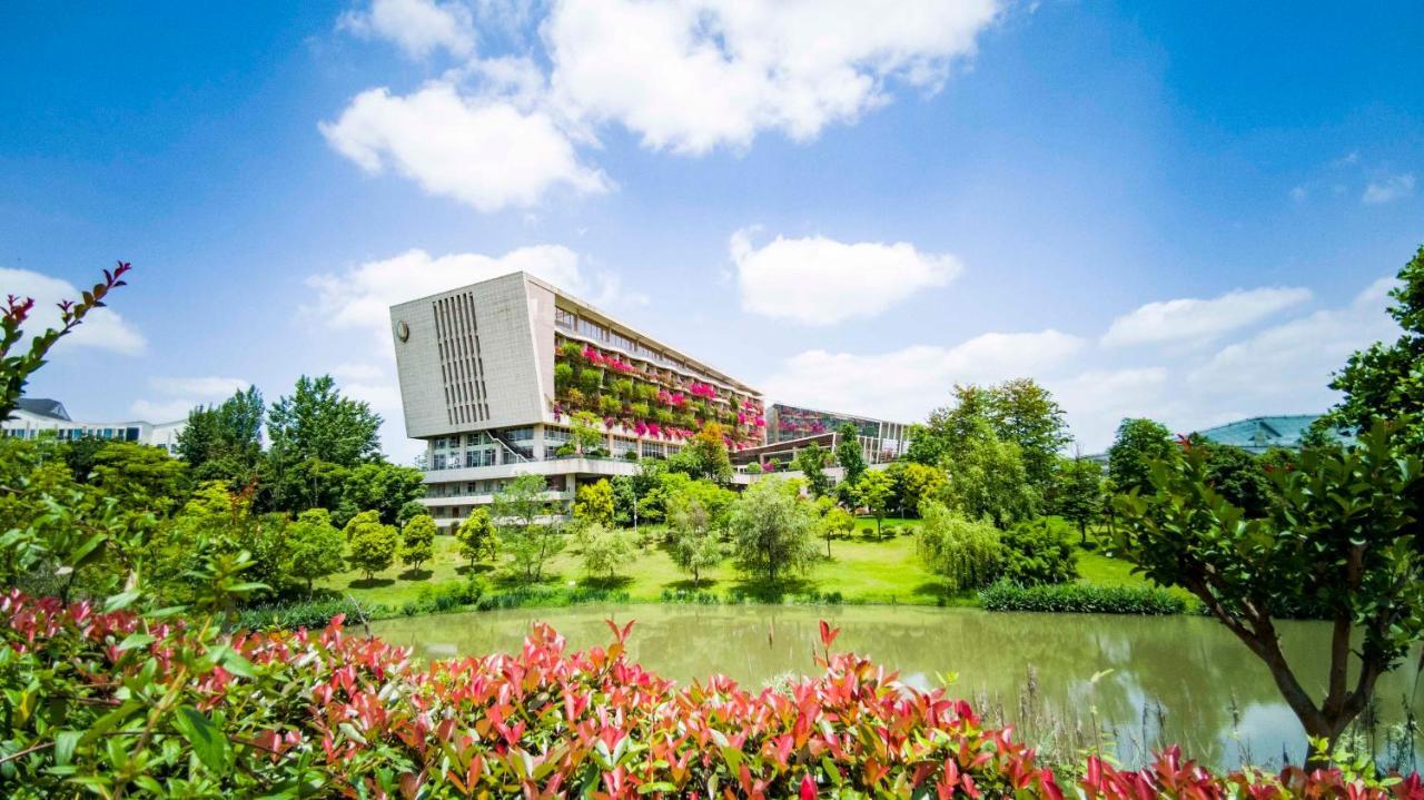Intercontinental Heilong Lake, An Ihg Hotel Meishan  Bagian luar foto