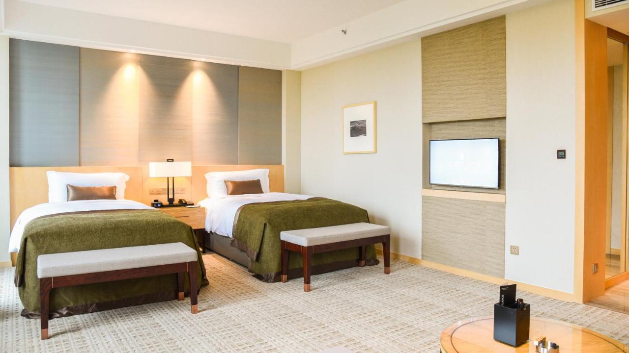Intercontinental Heilong Lake, An Ihg Hotel Meishan  Bagian luar foto