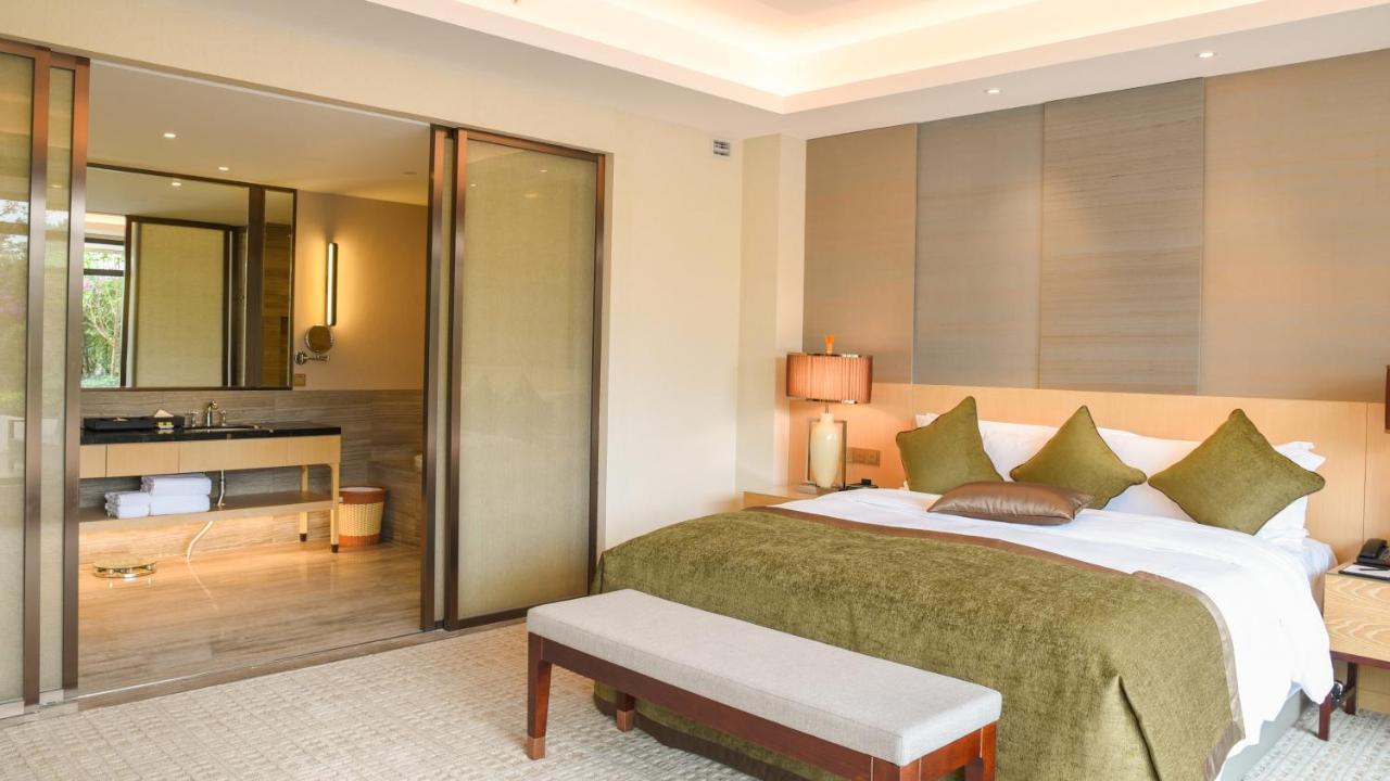 Intercontinental Heilong Lake, An Ihg Hotel Meishan  Bagian luar foto