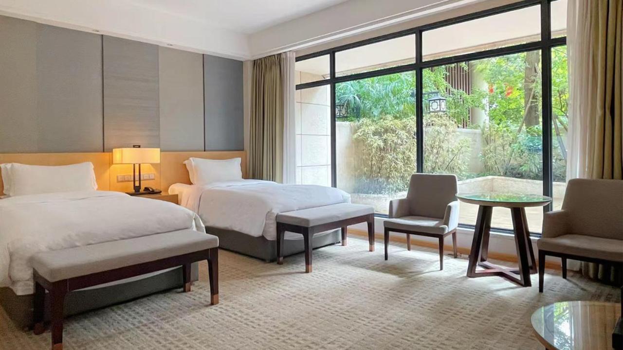 Intercontinental Heilong Lake, An Ihg Hotel Meishan  Bagian luar foto