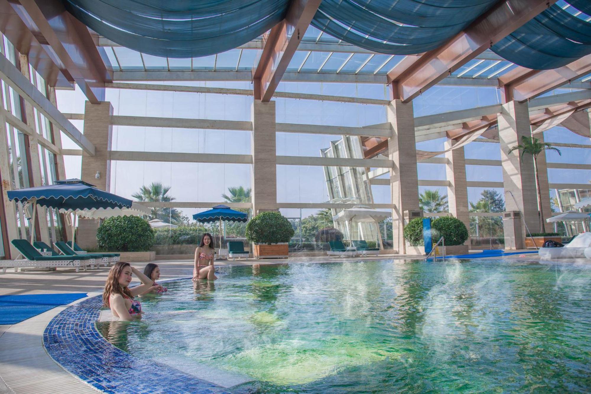 Intercontinental Heilong Lake, An Ihg Hotel Meishan  Bagian luar foto