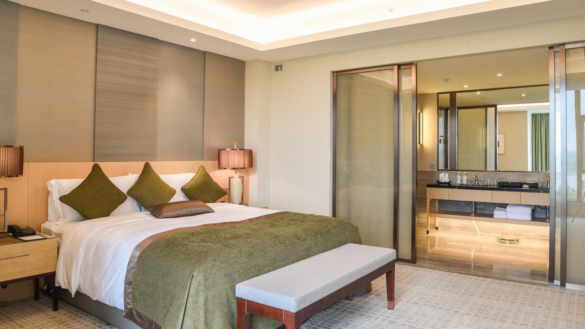 Intercontinental Heilong Lake, An Ihg Hotel Meishan  Bagian luar foto